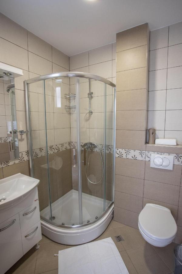 Apartments Gvozdenovic Херцег-Новий Екстер'єр фото